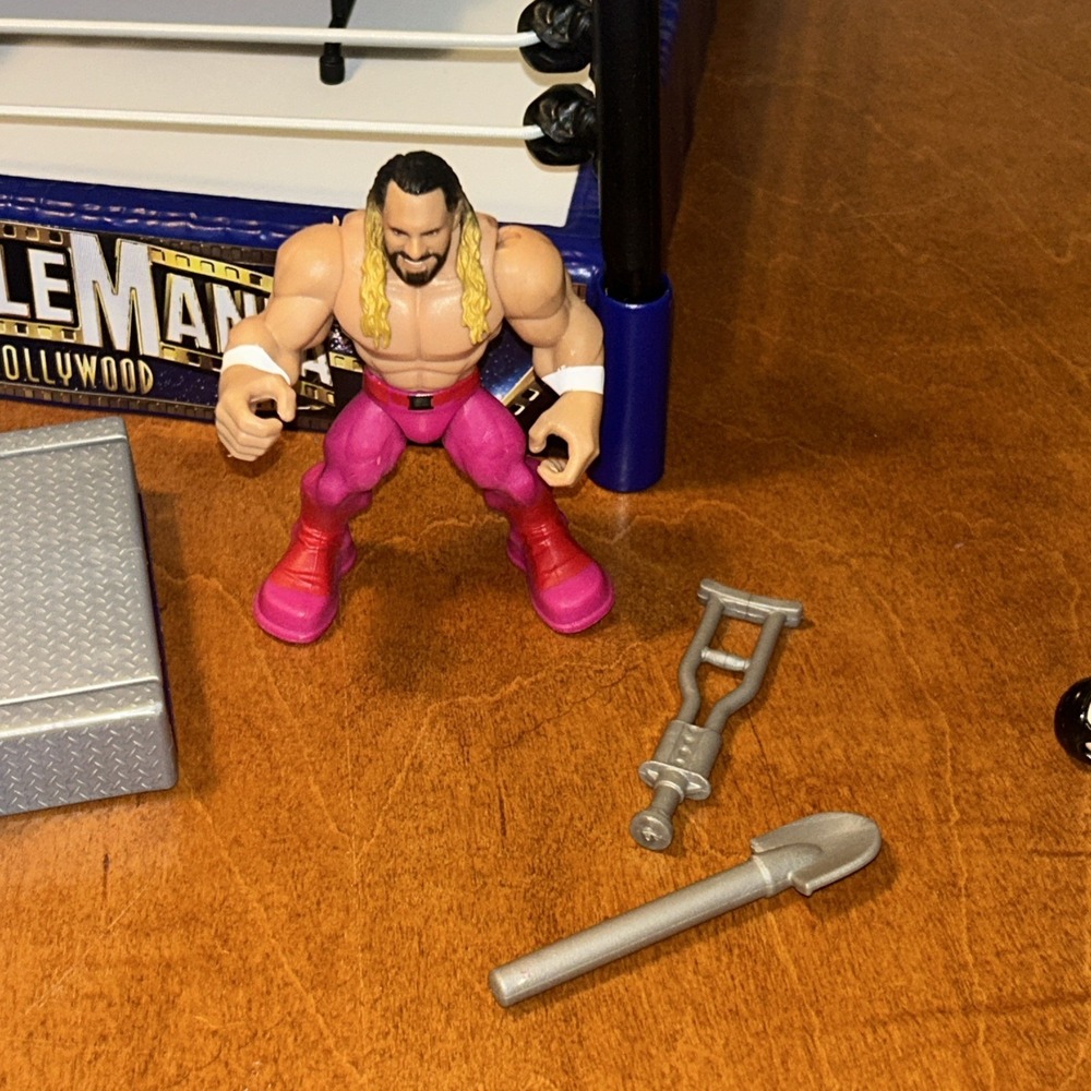 WWE Knuckle Crunchers Wrestlemania Goes To Hollwood Ring Figures Accessories B1 - Picture 4 of 4